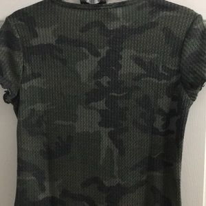 Rue21 Tops | Pretty Nwt Rue 2 Lrg Camouflage Crop Top | Poshmark